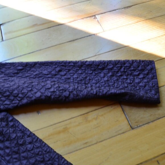 Eileen Fisher plum quilted lined 100% silk jacket W pockets Size S - Picture 4 of 15